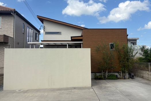 豊崎タウン*築浅中庭付き平家