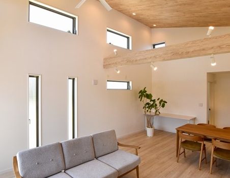 豊崎タウン*築浅中庭付き平家