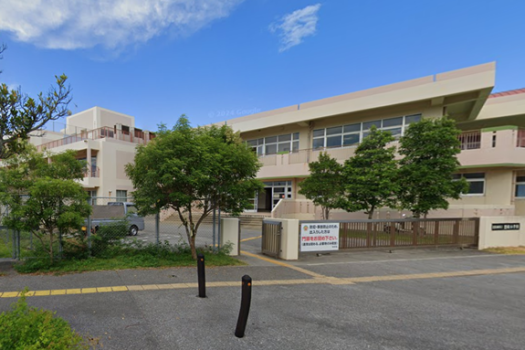 豊崎タウン*築浅中庭付き平家